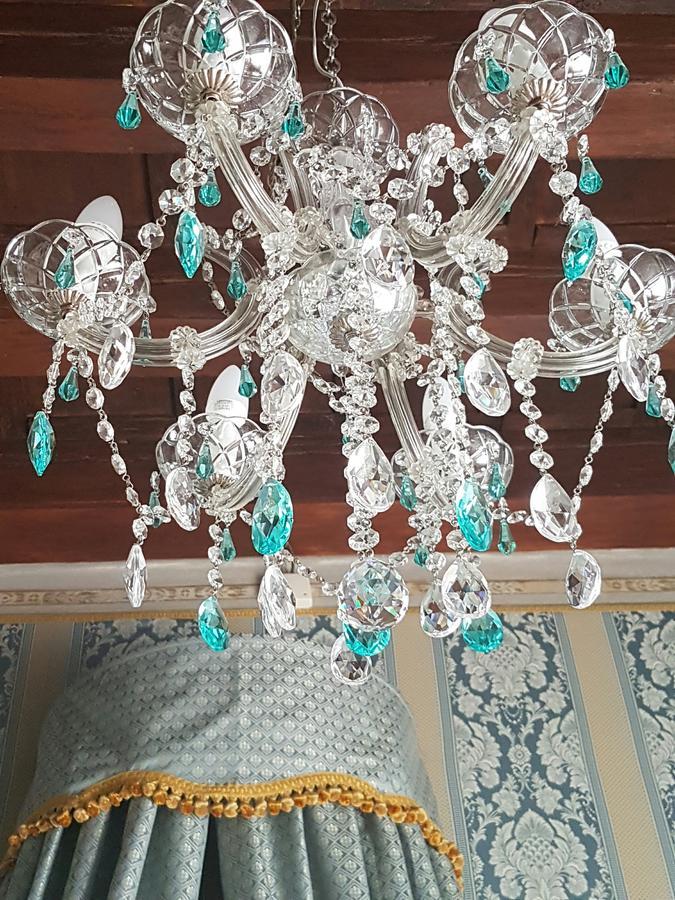 Friendly - Luxury In