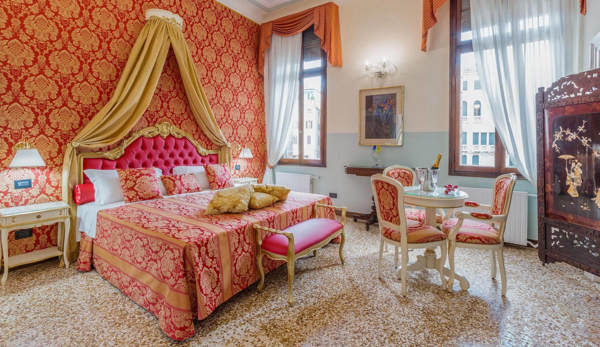 Friendly - Luxury In 2*